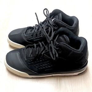 Nike Air Jordan Big Boys 7Y New School Insignia Black Hightop’s